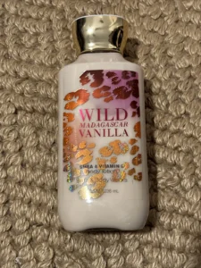 Bath & Body Works Wild Madagascar Vanilla Shea & Vitamin E Lotion Nourishing Body Moisturizer 8 oz